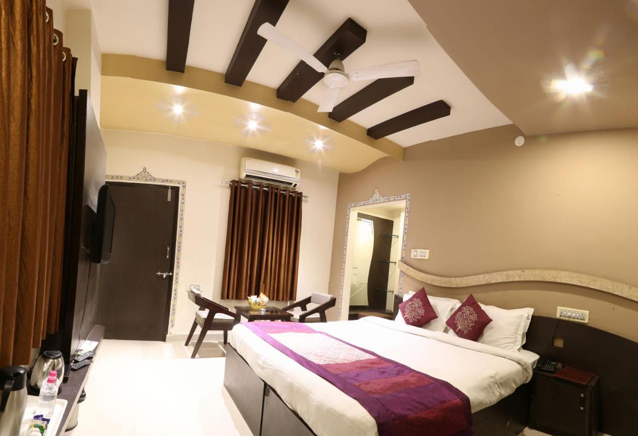 Royal Inn Udaipur Bagian luar foto