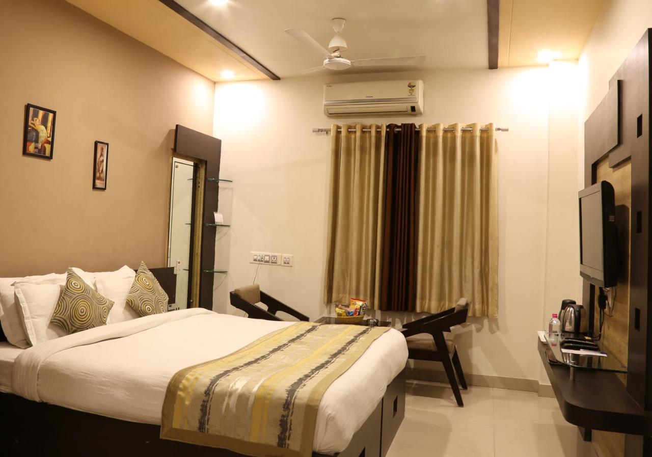 Royal Inn Udaipur Bagian luar foto